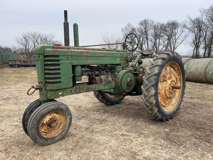john-deere-model-b-image-1