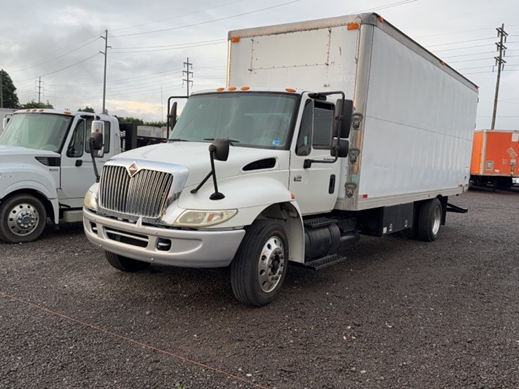 2003-international-durastar-4300-image-1