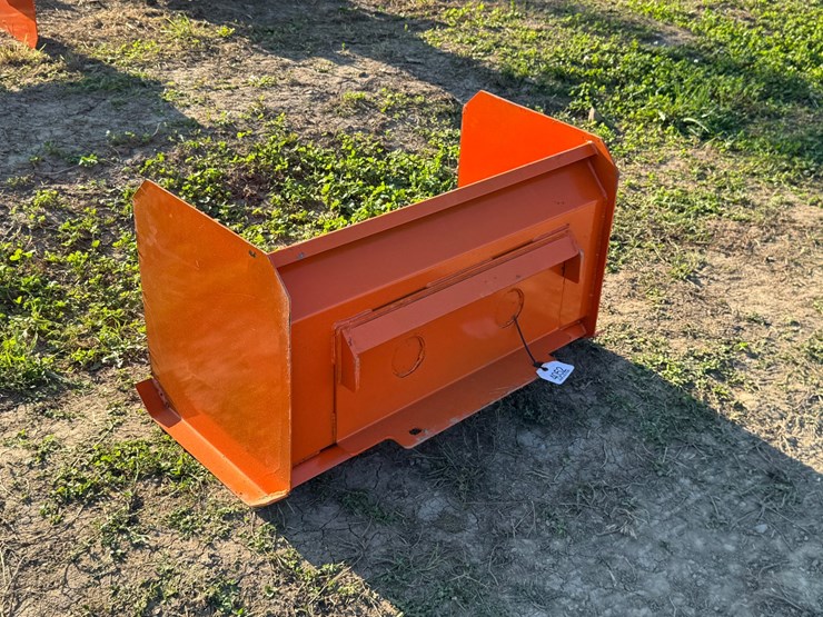 #4052-•-mini-skid-steer-36-inch-snow-pusher-image-3