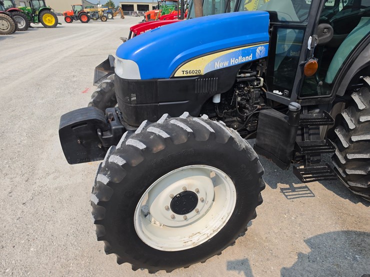 2010-new-holland-ts6020-image-3