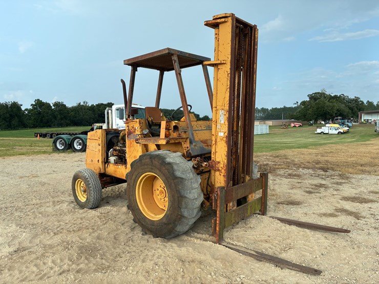 case-585e-image-3