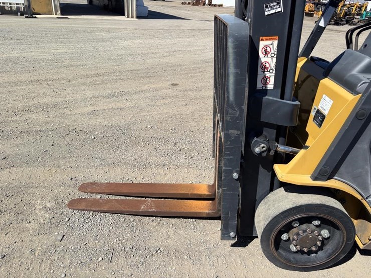 2019-caterpillar-2c6000-image-9