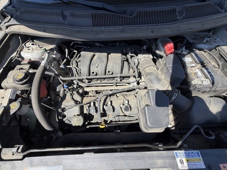 2018-ford-explorer-image-13