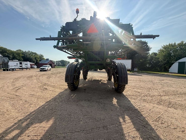 2014-john-deere-r4038-image-36