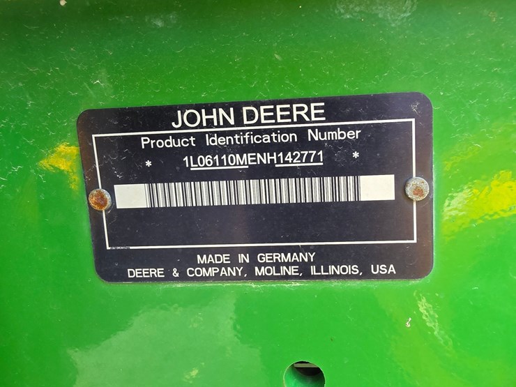2022-john-deere-6110m-image-21
