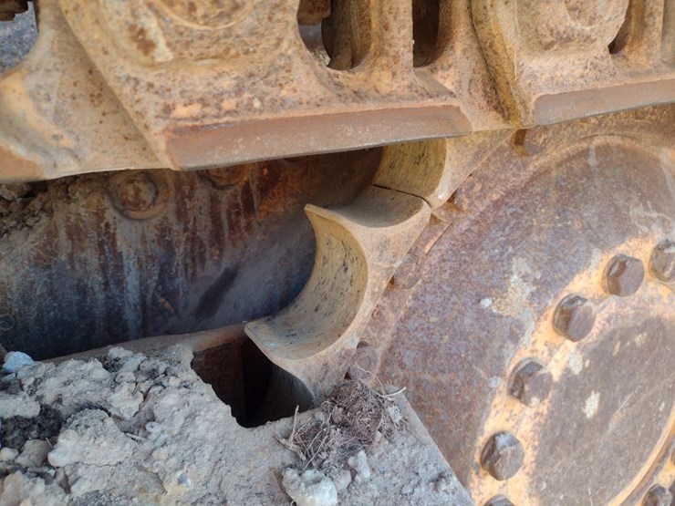 deere-700h-lt-image-15
