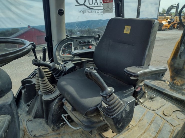 jcb-3cx14-image-11