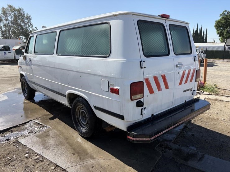 1995-chevrolet-g20-image-4