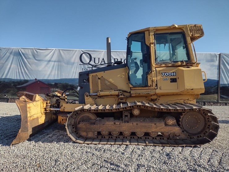 deere-700h-lgp-image-1