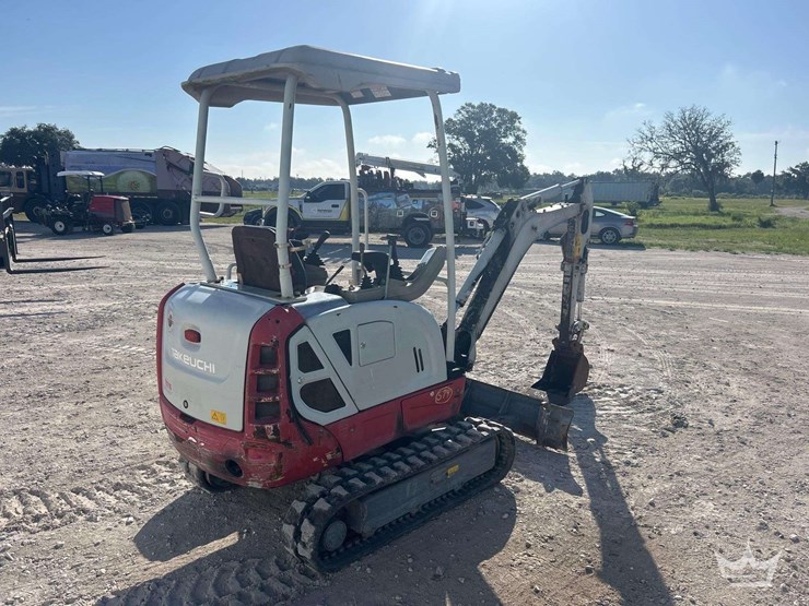 2019-takeuchi-tb216-image-3