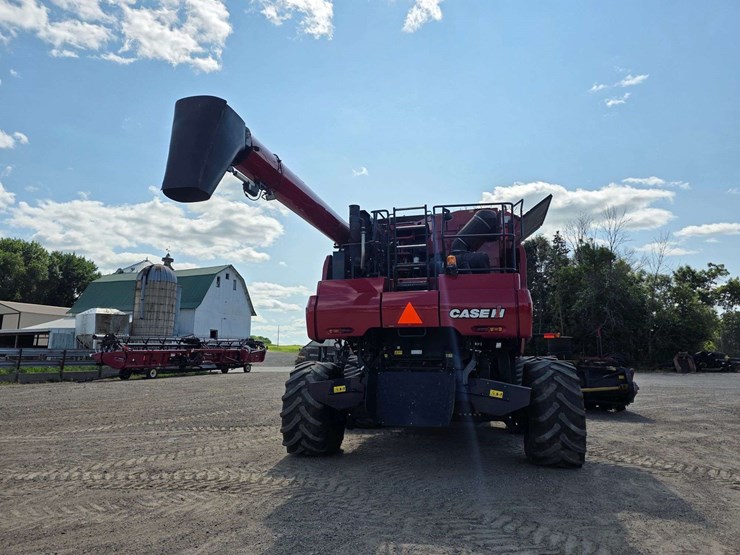 2013-case-ih-8230-image-16