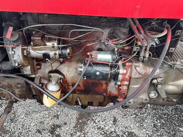 massey-ferguson-265-image-14