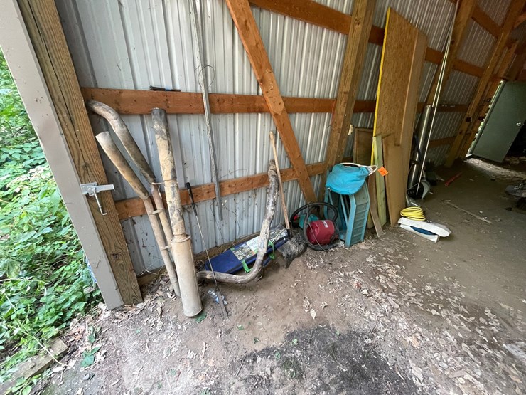 #7107-•-contents-of-wall-image-9