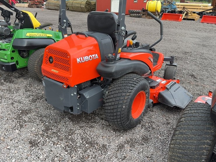 kubota-zd326-image-8