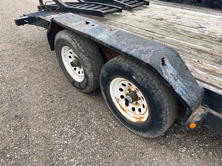 #2382-•-18'-tandem-axle-equipment-trailer-(no-title)-image-16