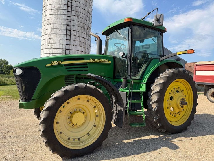2005-john-deere-7820-image-2