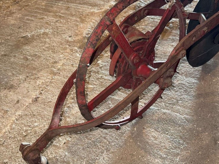 john-deere-walking-planter-image-5