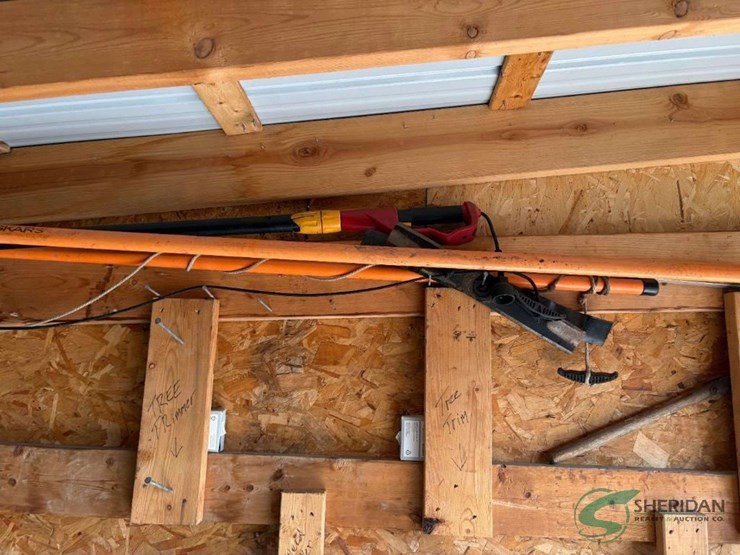 weed-whip,-blowers-and-pole-pruner-image-2