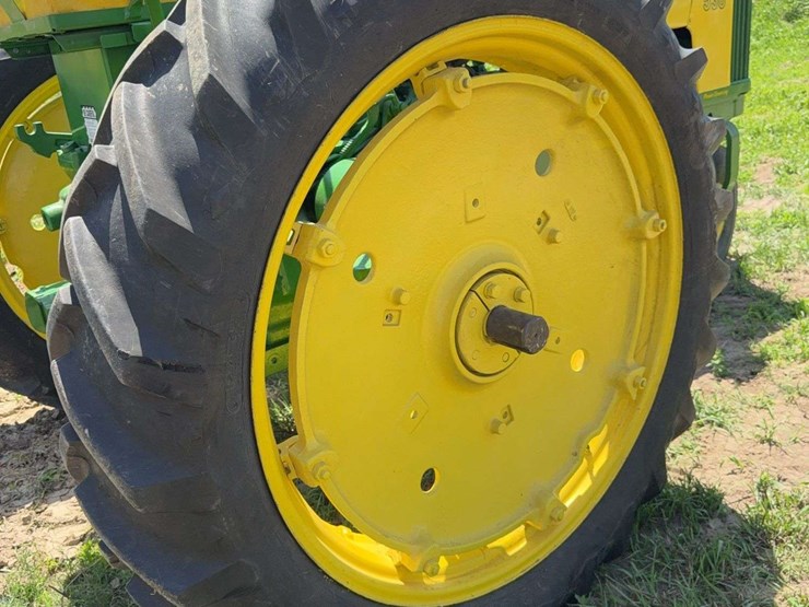 john-deere-530-image-23