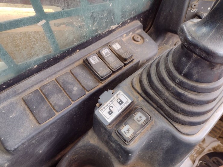 takeuchi-tl8r2-image-10