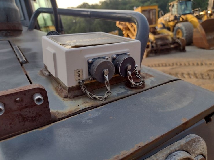 deere-650j-lt-image-34