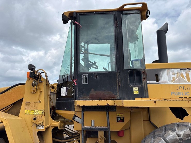 caterpillar-938g-image-15