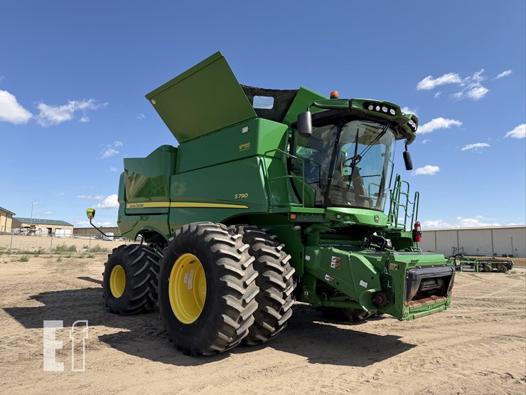 2020-john-deere-s790-image-3