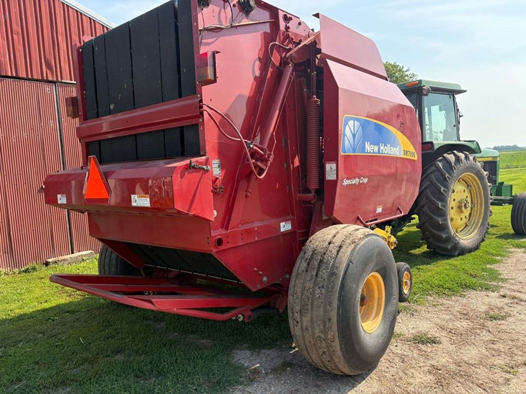 2011-new-holland-br7090-image-3