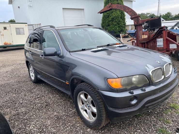 2002-bmw-x5-image-3