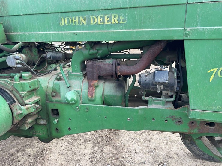 john-deere-70-image-24