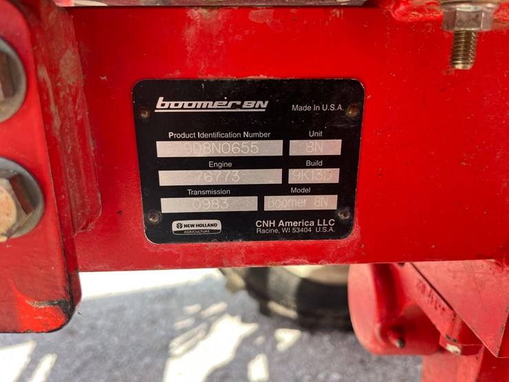 new-holland-boomer-8n-image-28
