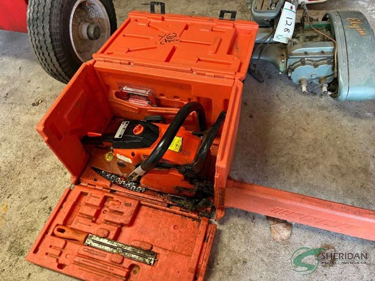 echo-cs-400-chainsaw-with-case-and-extra-chains-image-2