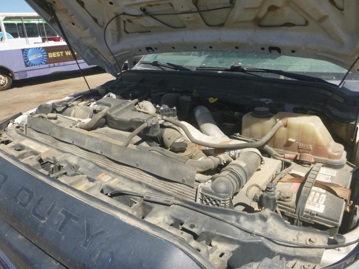 2016-ford-f550-image-17