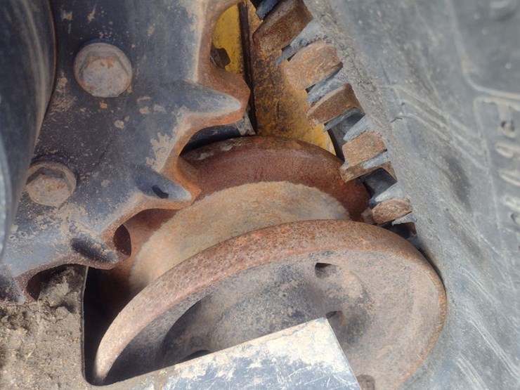 deere-325g-image-13
