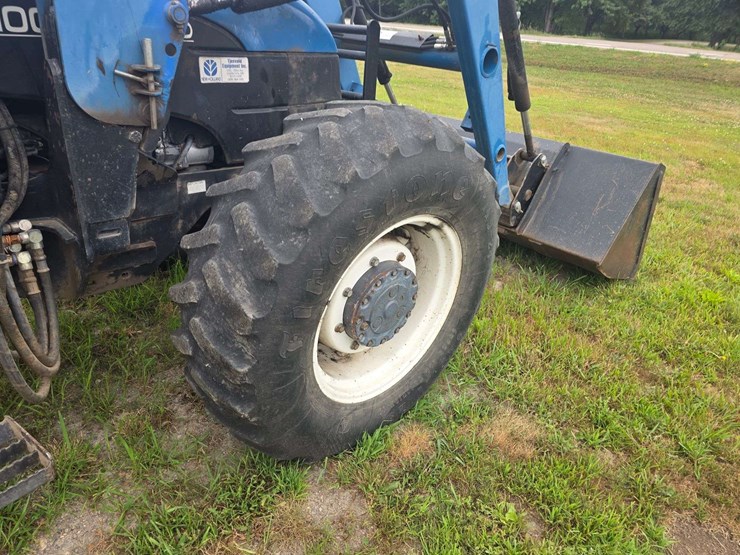 2002-new-holland-tl100-image-38
