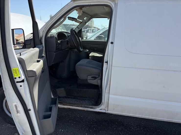 2003-ford-e350-sd-image-13