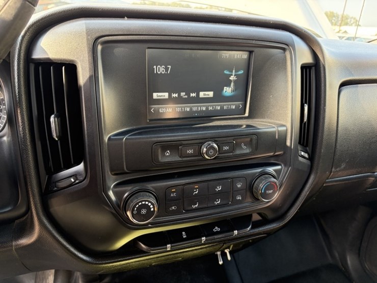 2016-chevrolet-silverado-3500-image-26