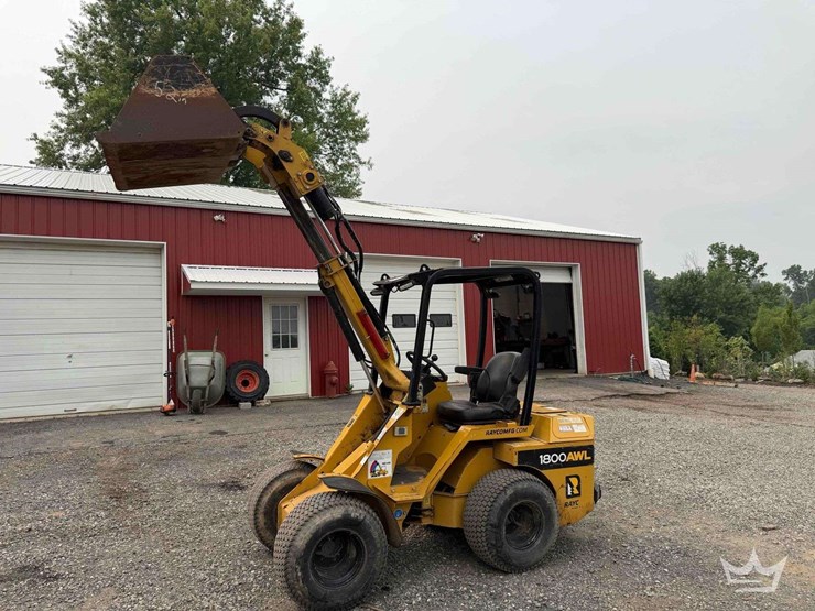 2022-rayco-1800wl-mini-articulated-wheel-loader-image-28