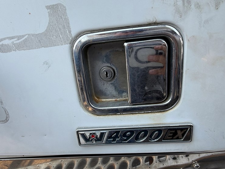 2013-western-star-4900-image-10