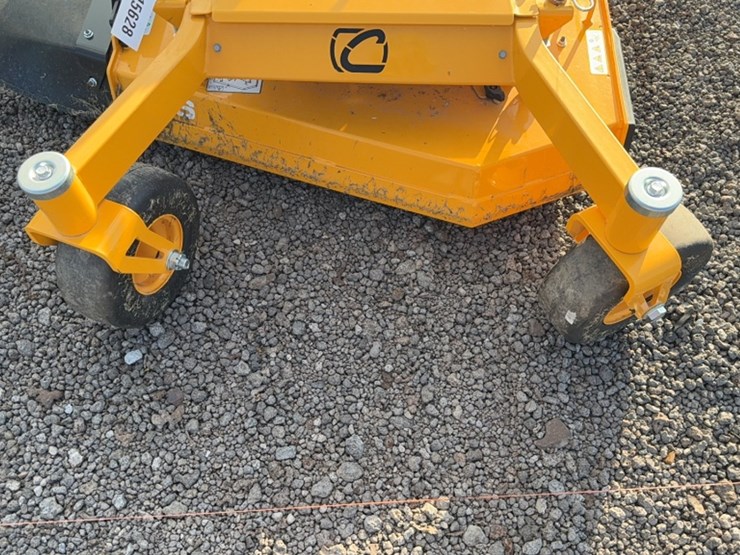 #3072-•-cub-cadet-pro-hw300-walk-behind-mower-image-4
