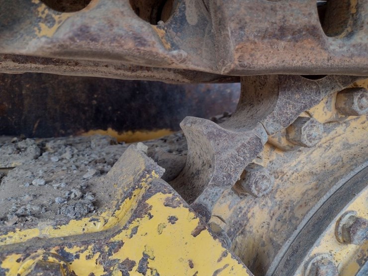 komatsu-d51pxi-22-image-14