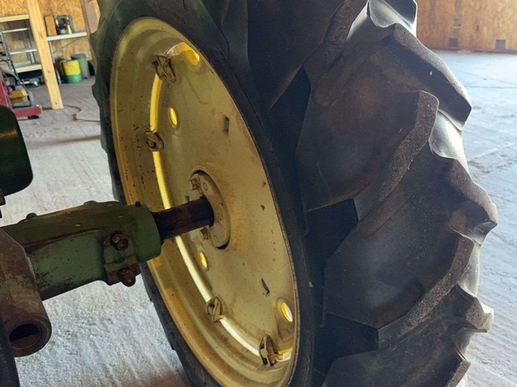 john-deere-530-image-15
