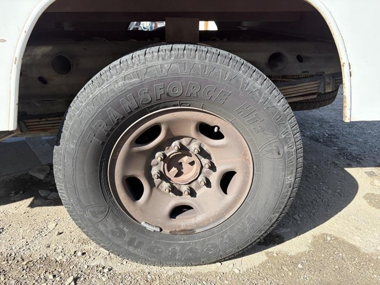 2003-chevrolet-silverado-2500-image-6