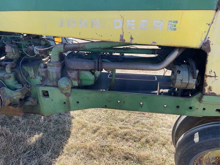 john-deere-530-image-22