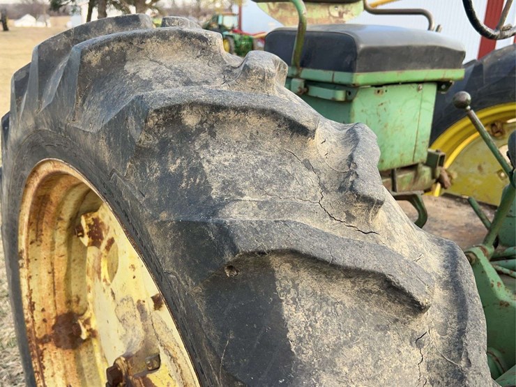 john-deere-50-image-31