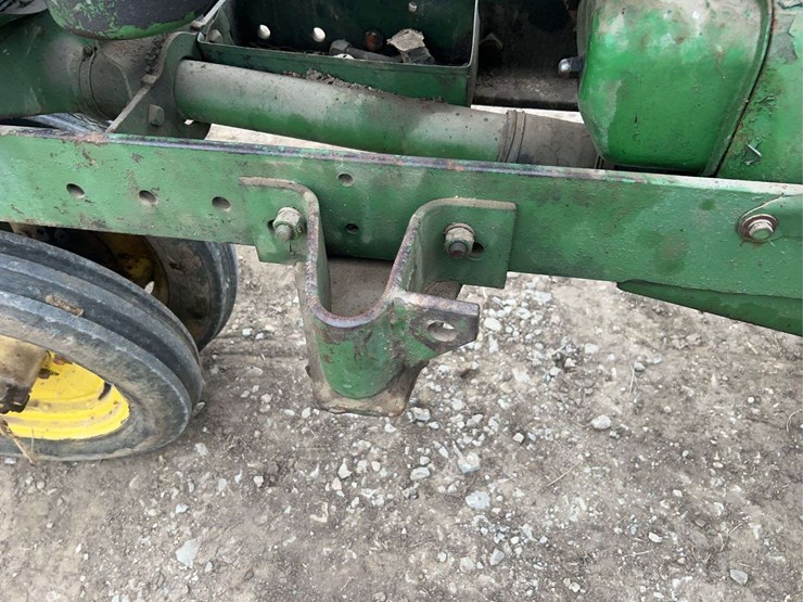 john-deere-model-b-image-42