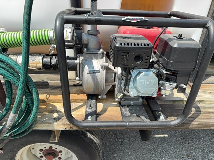 1200-gal.-banded-poly-nurse-wagon-image-17
