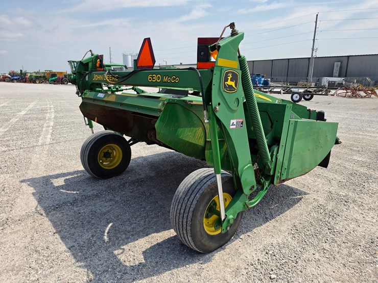 2009-john-deere-630-image-6
