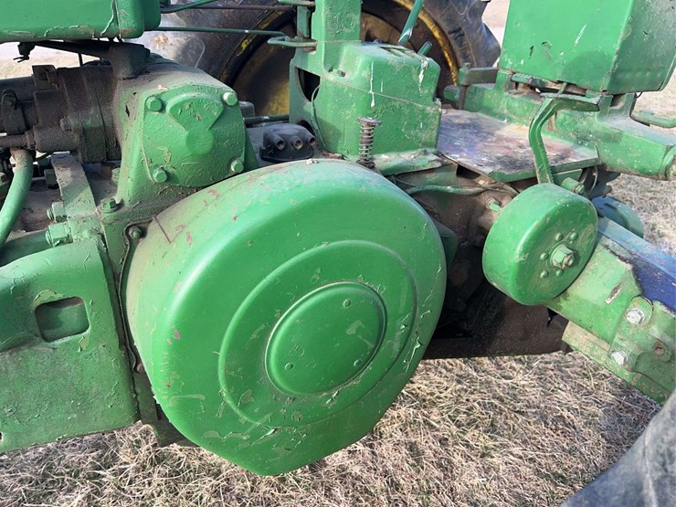 john-deere-model-b-image-42