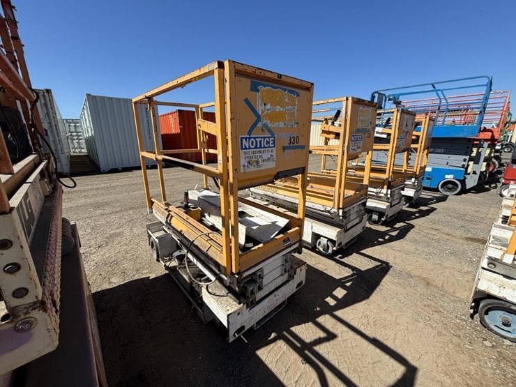 2005-custom-equipment-hb1030-image-2